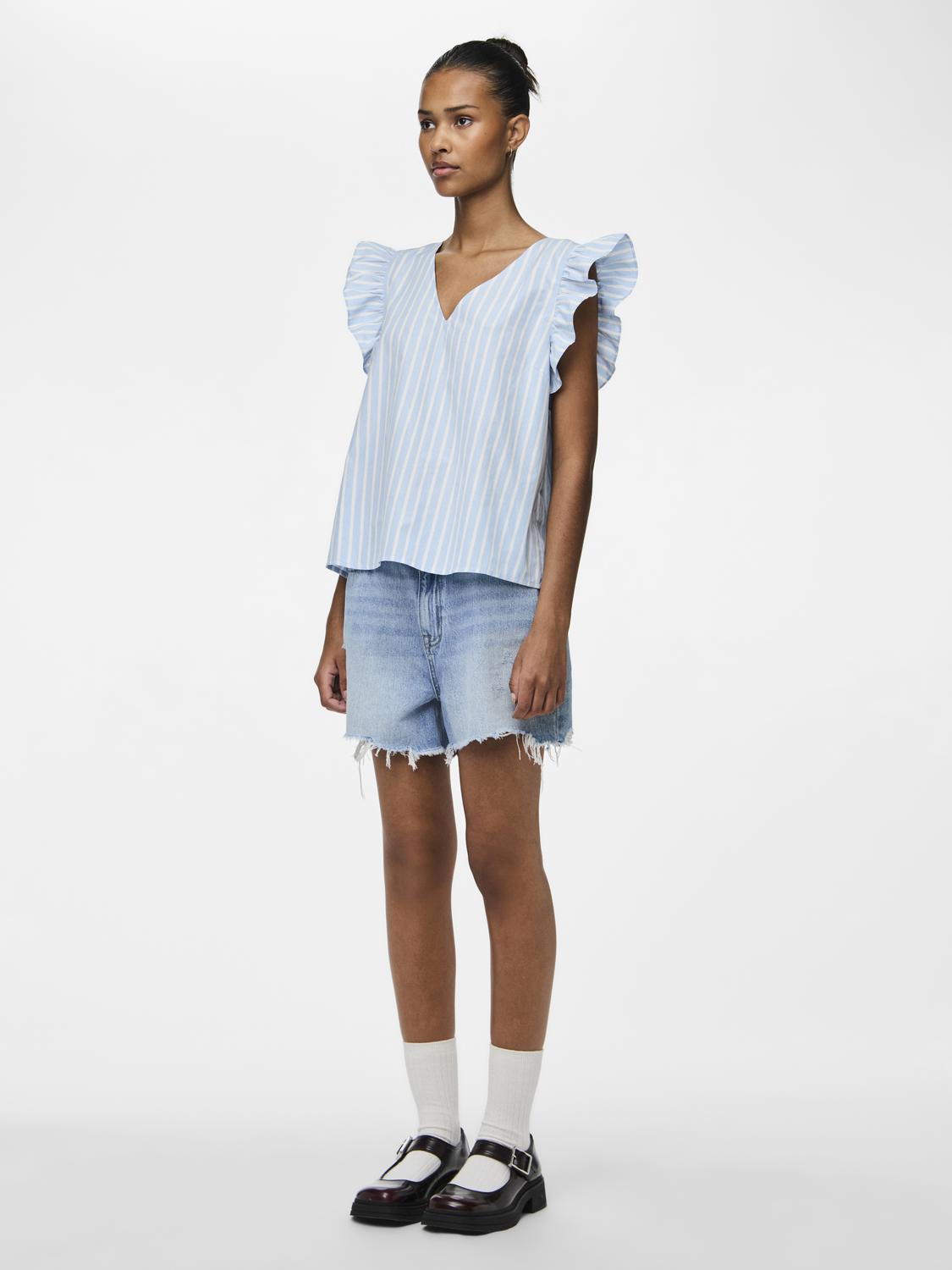 model_shot-front_full